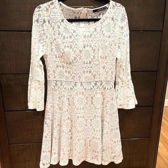 Ark & Co Dresses & Skirts - White lace dress